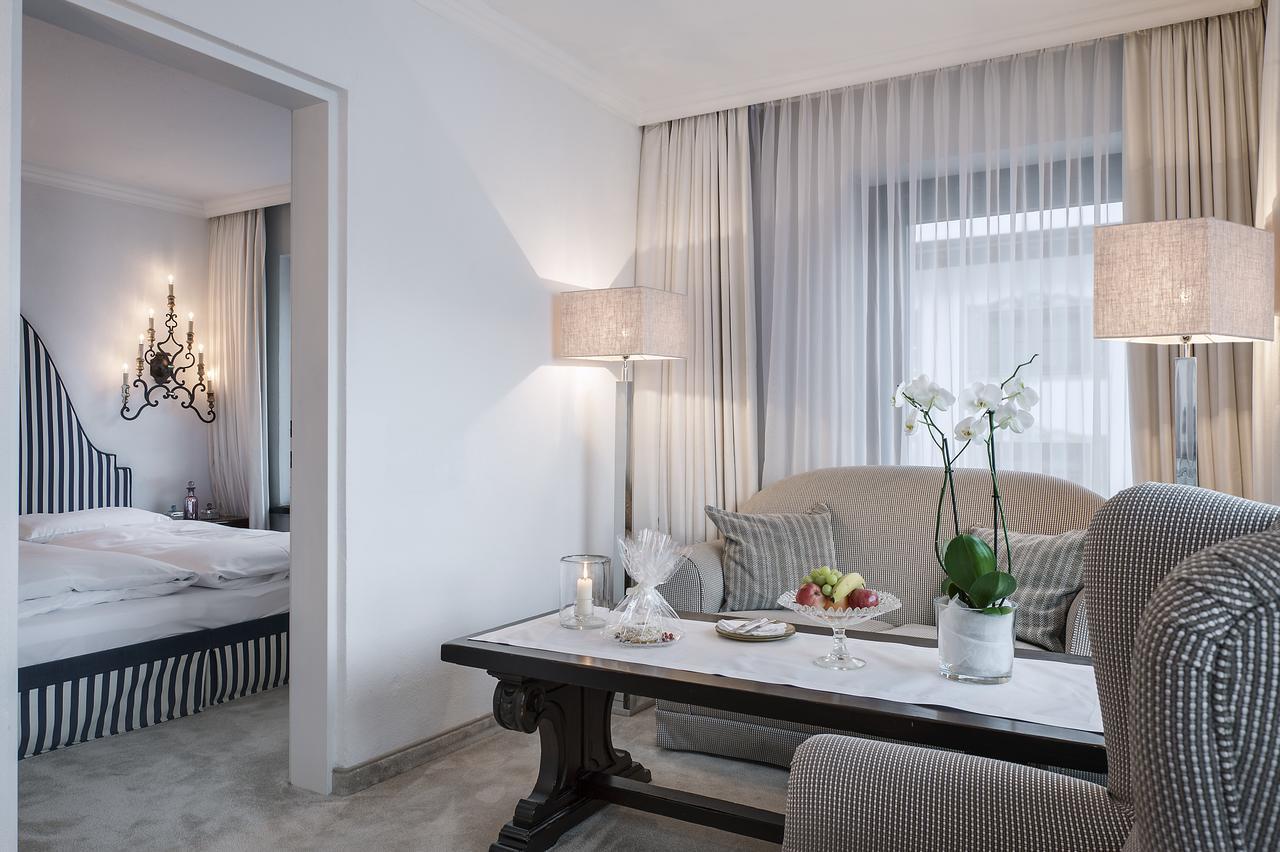 Zürs A-Rosa Collection Hotel Thurnher'S Alpenhof מראה חיצוני תמונה